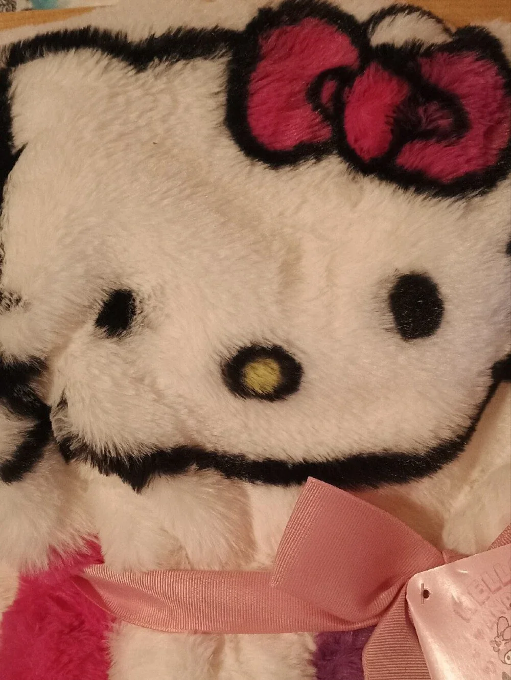 NWTS Sanrio Hello Kitty Faux Rabbit Fur Pink Hearts Throw Blanket 50x70 Viral